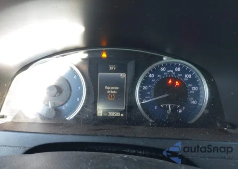 2016 Toyota Camry Le z USA, uszkodzony, nr VIN 4T1BF1FK4GU147930